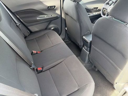 Used 2025 Nissan Kicks Play S image 15