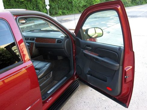 Used 2007 Chevrolet Avalanche LT w/ LT Preferred Equipment Group AWD/4WD image 22