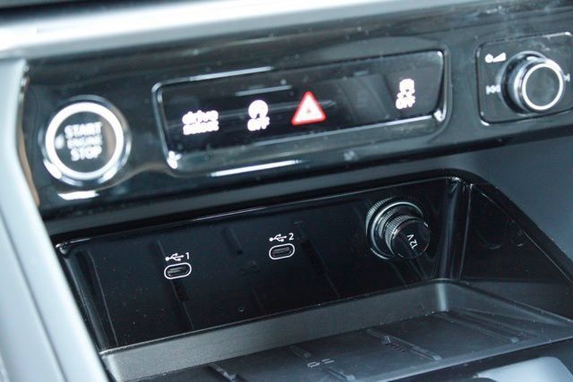 Used 2025 Audi Q5 Premium w/ Premium Plus AWD/4WD image 28