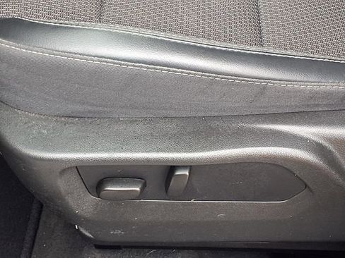 Used 2023 Buick Envision Preferred image 4