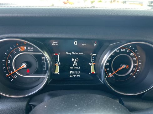 Used 2021 Jeep Wrangler Unlimited Sahara image 33