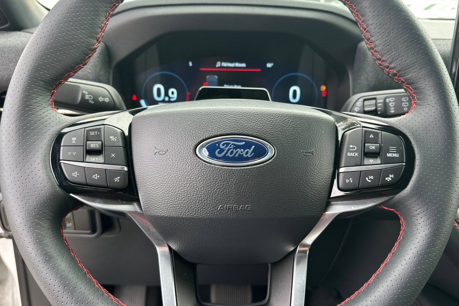 New 2025 Ford Explorer ST-Line AWD/4WD image 28