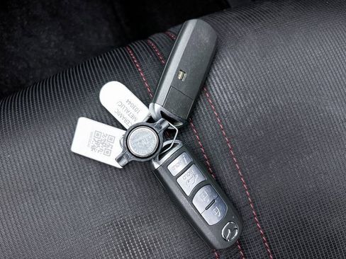 Used 2016 MAZDA MX-5 Miata Club w/ Brembo/BBS Package image 35