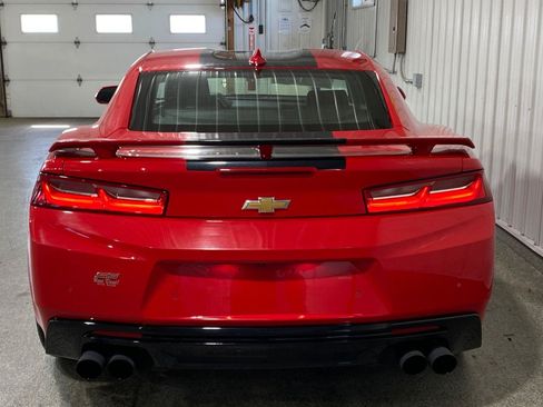 Used 2016 Chevrolet Camaro SS RWD image 4