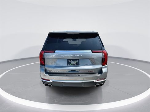 New 2026 GMC Yukon Denali w/ Sun & Power Step Package image 7
