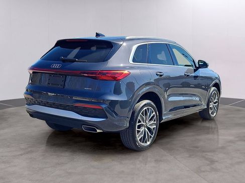 Certified 2025 Audi Q5 Premium w/ Premium Plus AWD/4WD image 7
