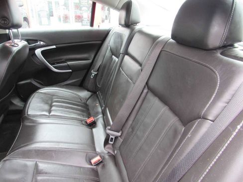 Used 2013 Buick Regal Premium image 18