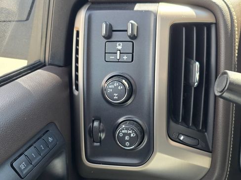 Used 2016 GMC Sierra 1500 Denali w/ Enhanced Driver Alert Package AWD/4WD image 29