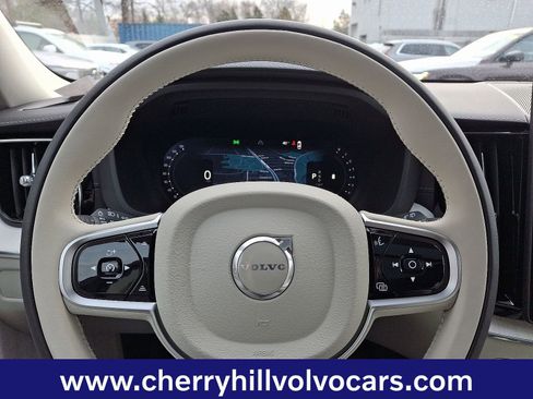 New 2026 Volvo XC60 B5 Ultra w/ Protection Package Premier image 12