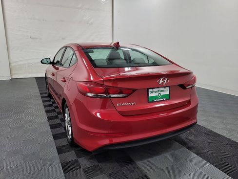 Used 2018 Hyundai Elantra SEL FWD image 5
