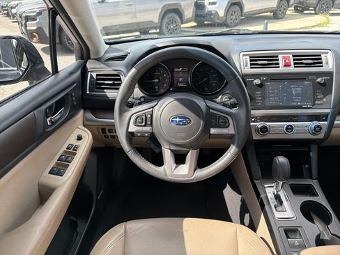 Used 2017 Subaru Outback 2.5i Limited AWD/4WD image 13