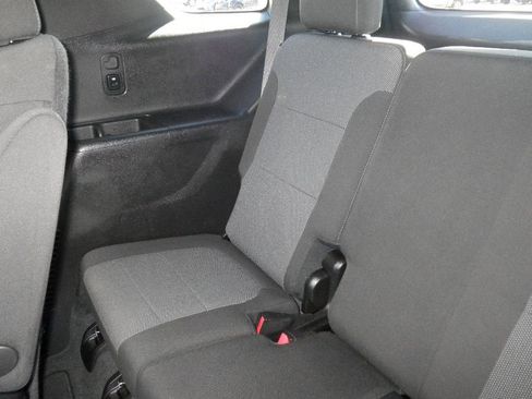 Used 2022 Chevrolet Traverse LT w/ LPO, Cargo Package image 27