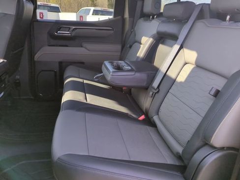 Used 2025 Chevrolet Silverado 1500 ZR2 w/ Technology Package AWD/4WD image 23