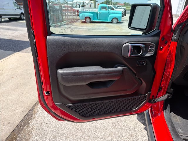 Used 2026 Jeep Gladiator Mojave AWD/4WD image 9