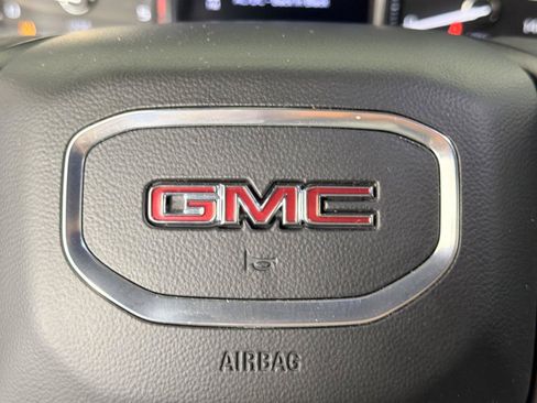 Used 2022 GMC Sierra 2500 AT4 w/ AT4 Premium Plus Package AWD/4WD image 24