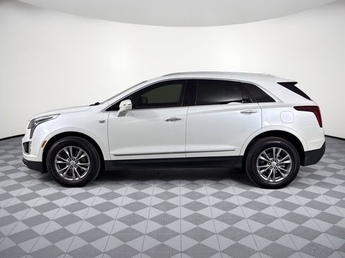 Used 2023 Cadillac XT5 Premium Luxury AWD/4WD image 2