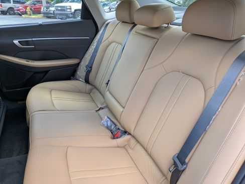New 2026 Hyundai Sonata Limited FWD image 12