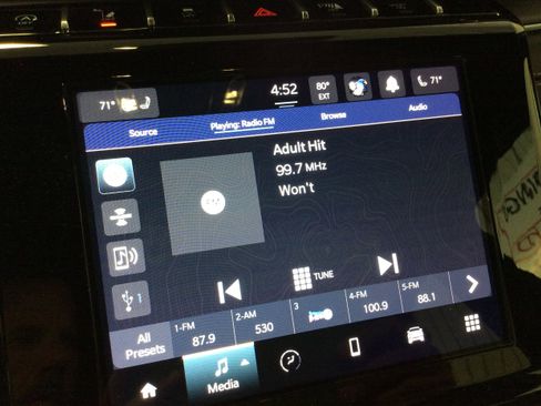 Used 2024 Jeep Grand Cherokee L Laredo image 28