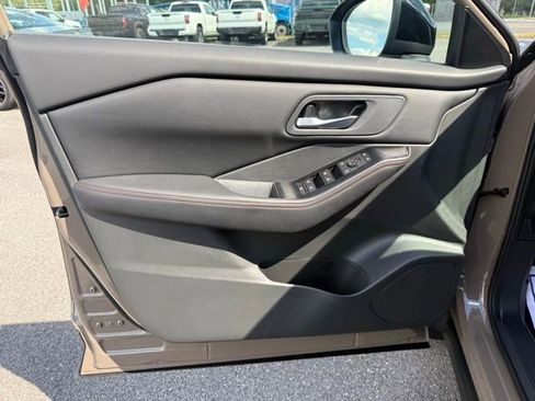 New 2026 Nissan Rogue SV image 10