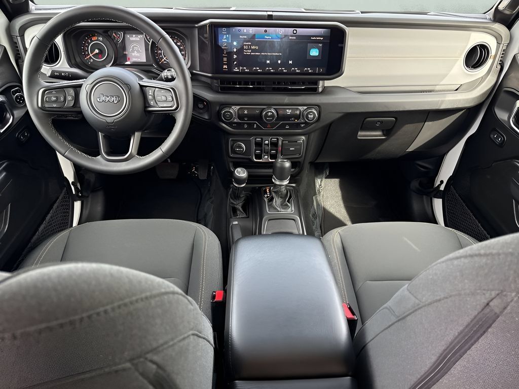 Used 2025 Jeep Wrangler Unlimited Sport AWD/4WD image 13
