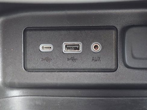 Used 2024 Chevrolet Equinox LT image 6