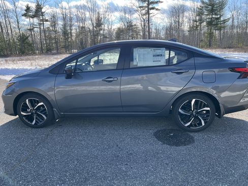 New 2025 Nissan Versa SR w/ Trunk Package image 2
