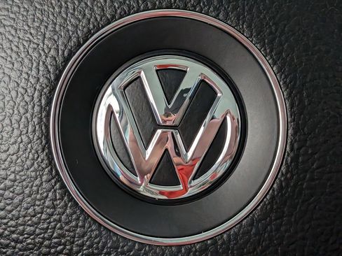 Used 2014 Volkswagen Passat 1.8T Sport image 21