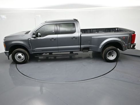 Used 2025 Ford F350 XLT image 20