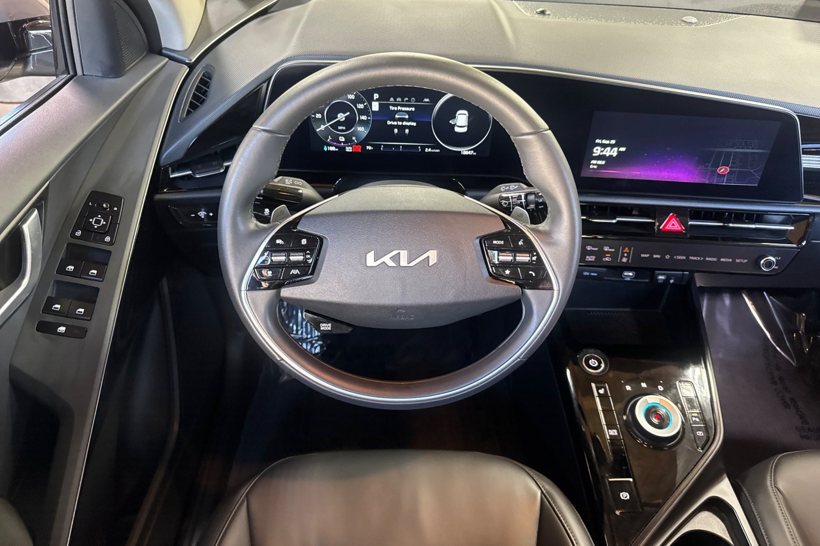 Used 2024 Kia Niro Wind FWD image 32