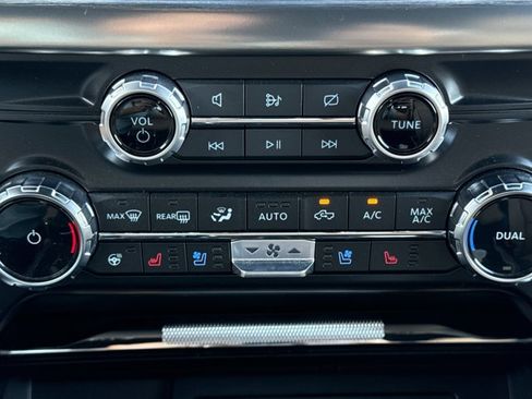 Used 2023 Ford F150 Lariat w/ Equipment Group 502A High AWD/4WD image 21