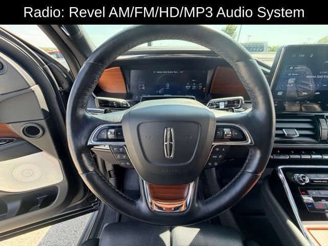 Used 2022 Lincoln Navigator Reserve AWD/4WD image 9