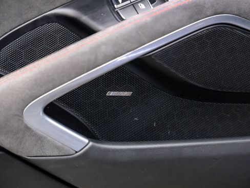 Used 2018 Porsche 911 Carrera 4 GTS image 15