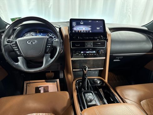 Certified 2024 INFINITI QX80 Sensory w/ Cargo Package AWD/4WD image 4