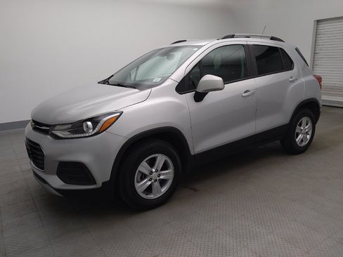 Used 2022 Chevrolet Trax LT w/ Driver Confidence Package AWD/4WD image 2