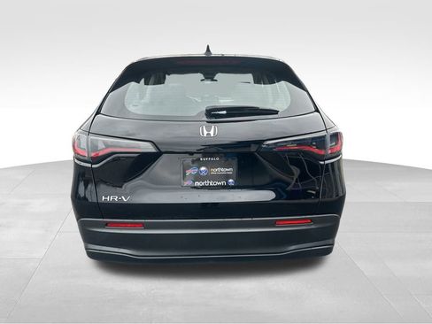 Used 2023 Honda HR-V LX image 6