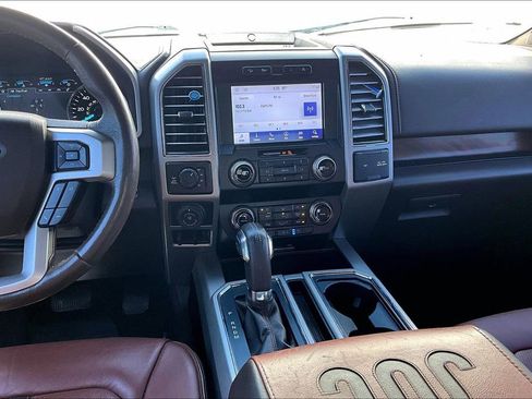 Used 2019 Ford F150 King Ranch w/ Equipment Group 601A Luxury AWD/4WD image 7