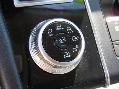 Used 2024 Mitsubishi Outlander SE image 23