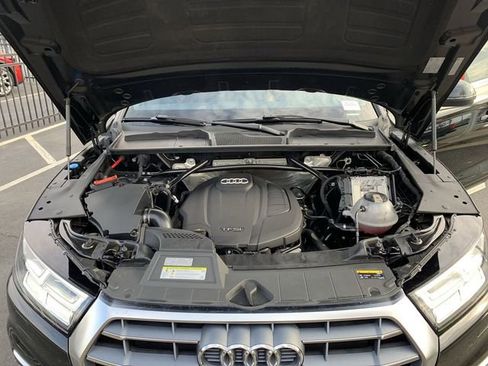 Used 2019 Audi Q5 2.0T Premium Plus w/ Premium Plus Package image 16