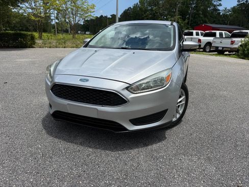 Used 2015 Ford Focus SE image 27