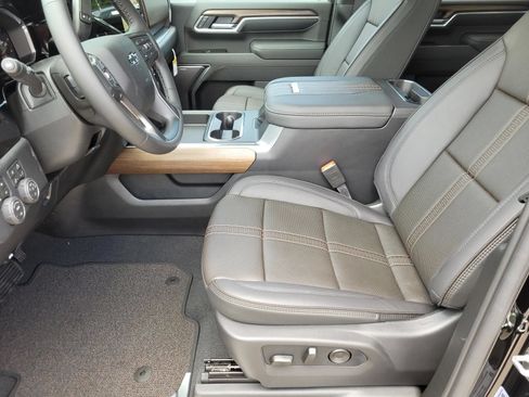 New 2026 Chevrolet Silverado 2500 High Country w/ High Country Premium Package AWD/4WD image 15