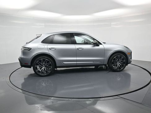 New 2026 Porsche Macan Turbo image 31