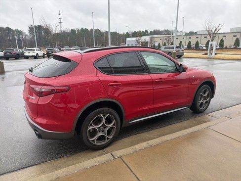 Used 2022 Alfa Romeo Stelvio Ti image 14