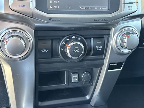 Used 2016 Toyota 4Runner SR5 image 30