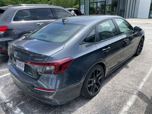 Used 2025 Honda Civic Sport image 3