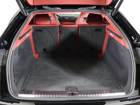 Used 2022 Lamborghini Urus image 25