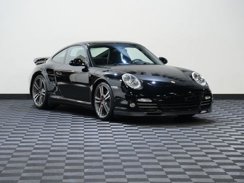 Used 2013 Porsche 911 4 Coupe AWD/4WD image 5