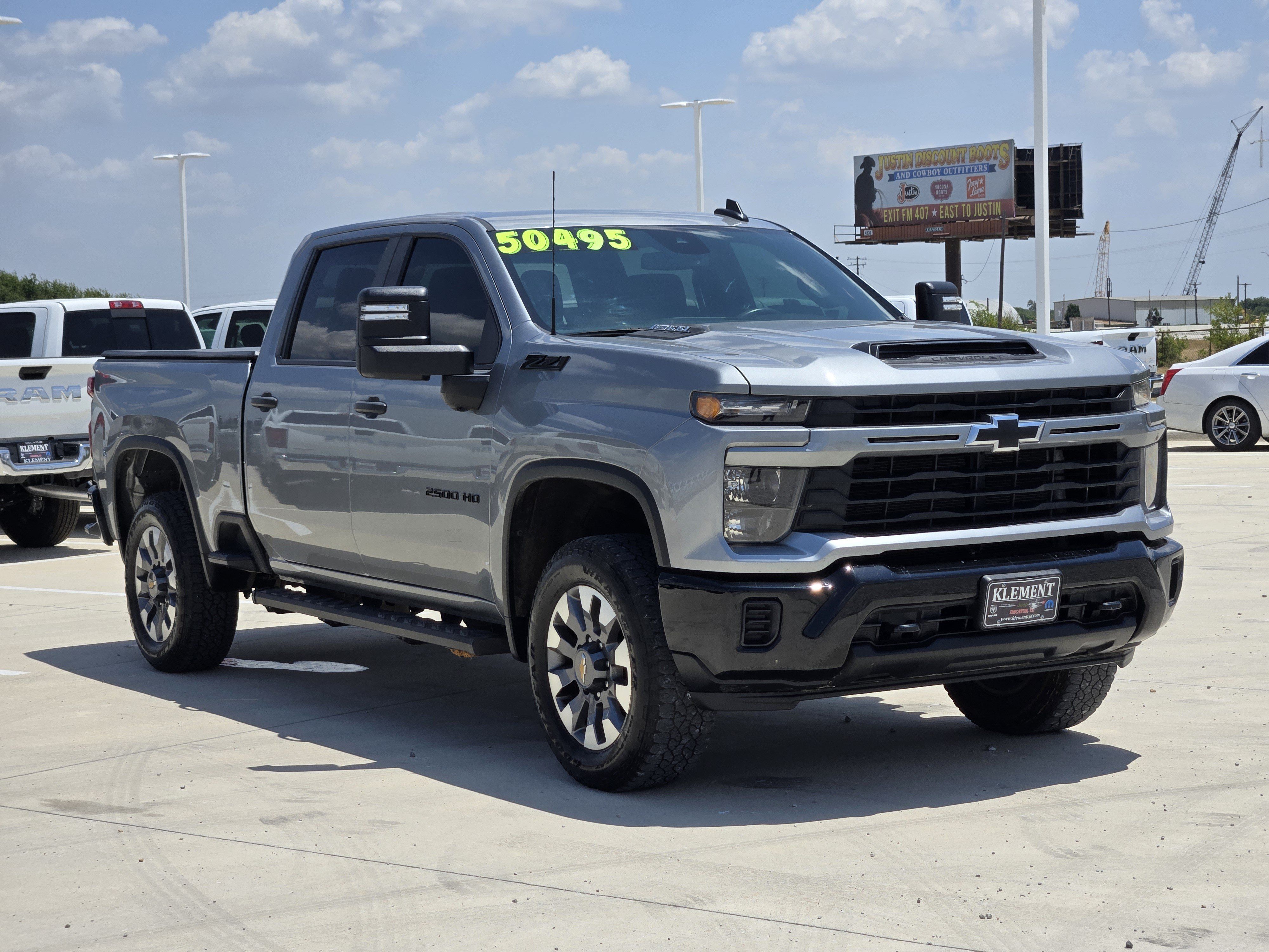 Used 2024 Chevrolet Silverado 2500 Custom w/ Custom Value Package AWD/4WD image 3
