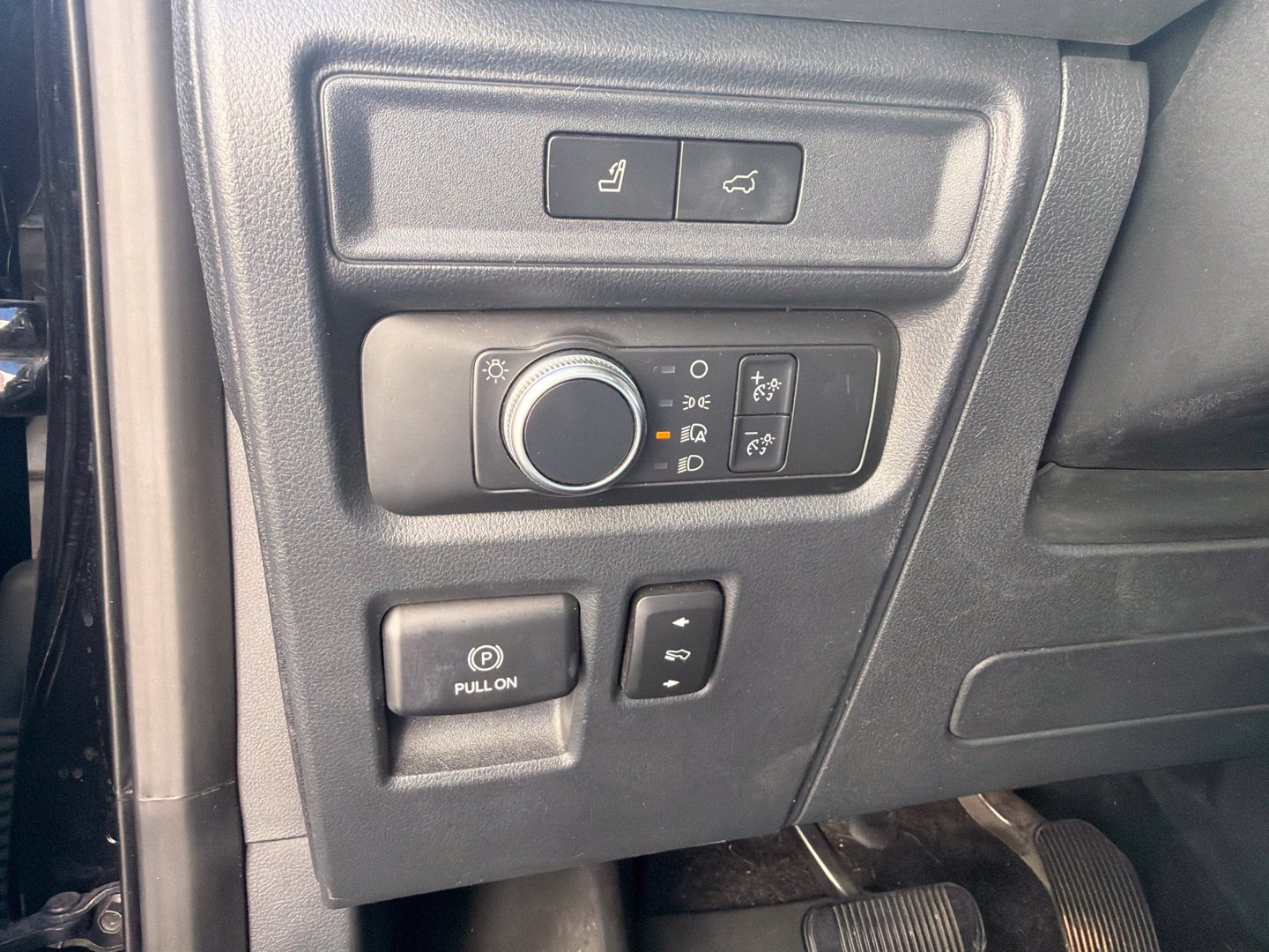Used 2022 Ford Expedition XLT AWD/4WD image 15