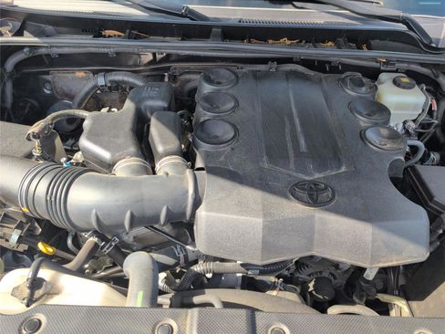 Used 2020 Toyota 4Runner Limited image 10