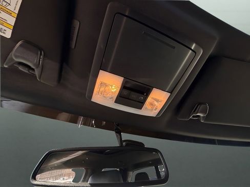 Used 2013 Ford F150 Platinum image 18